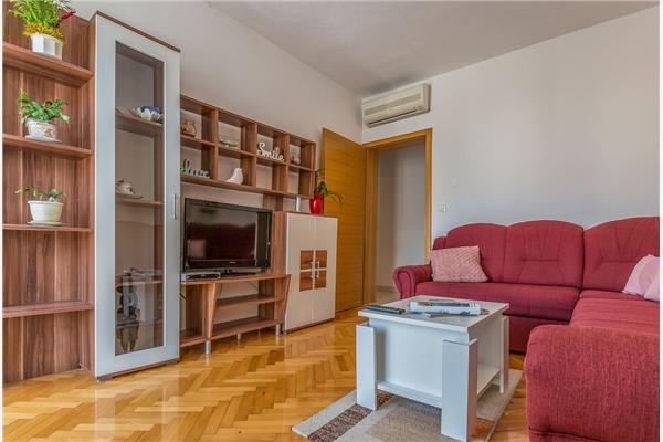 Apartment A2, for 6 persons
