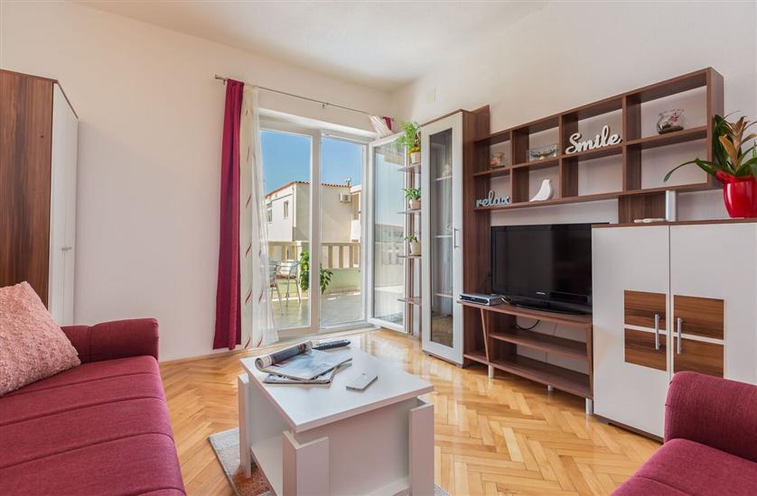Apartment A2, for 6 persons