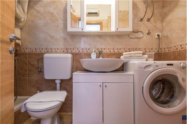 Apartment A2, for 6 persons