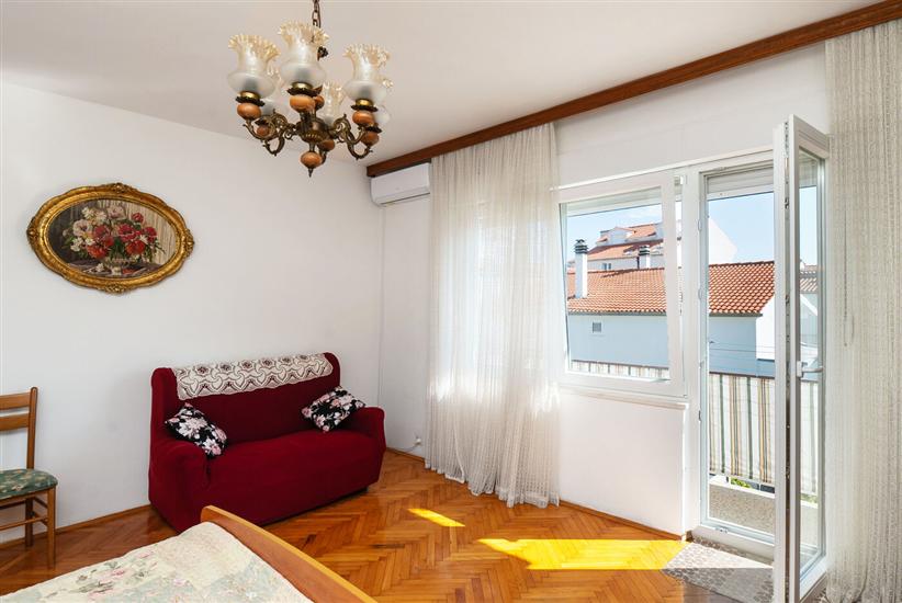 Apartment A1, for 5 persons