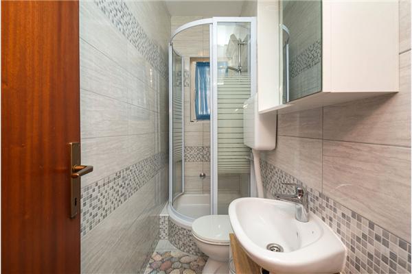 Apartment A1, for 5 persons