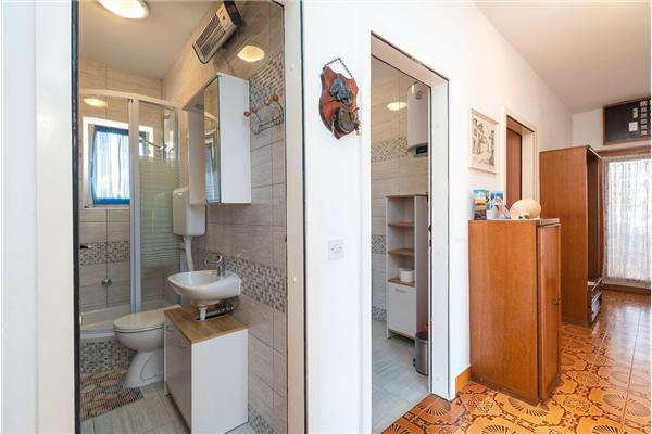 Apartment A1, for 5 persons