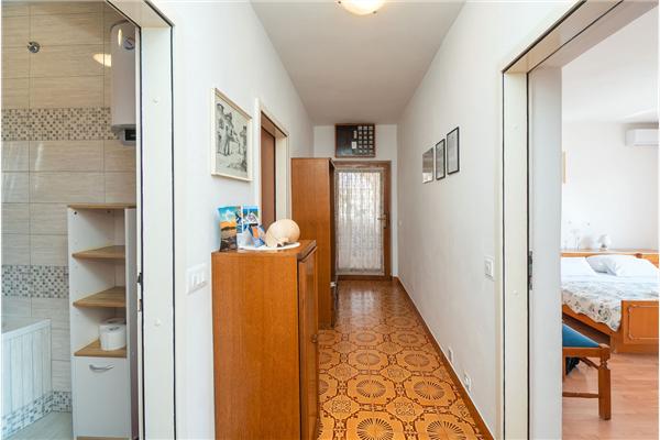 Apartment A1, for 5 persons
