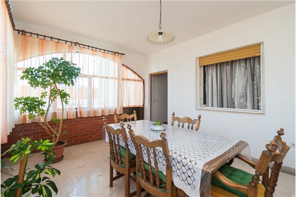 Apartment A1, for 5 persons