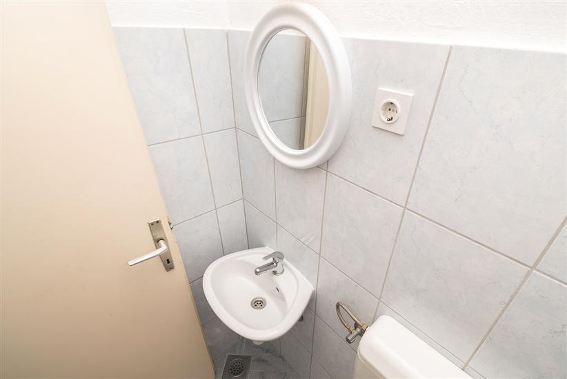 Apartment A1, for 7 persons