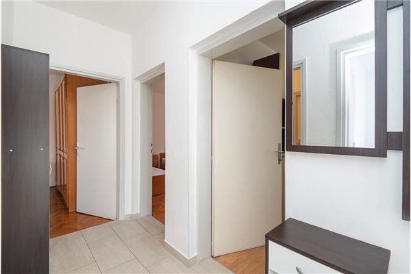 Apartment A1, for 7 persons