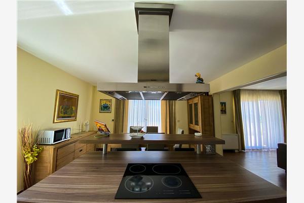 Apartment A8, for 6 persons