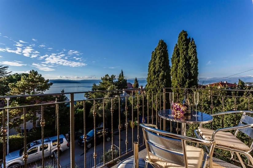 Apartment A4, for 4 persons