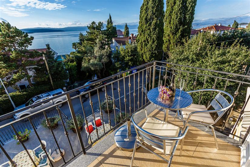 Apartment A4, for 4 persons