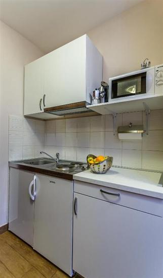 Apartment A9, for 4 persons