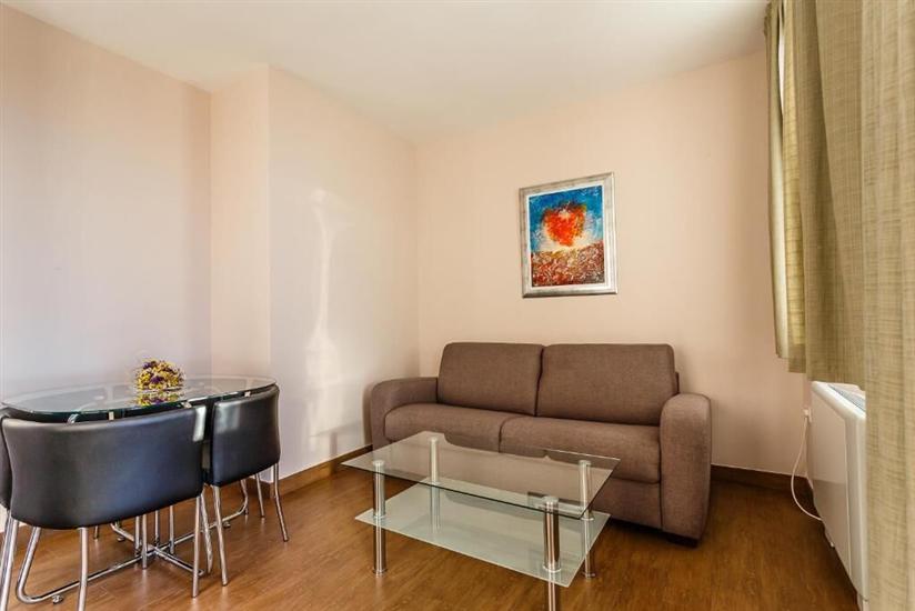Apartment A9, for 4 persons