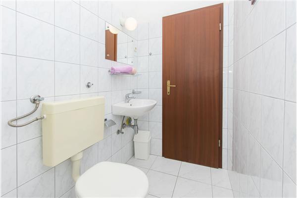 Apartment A1, for 6 persons