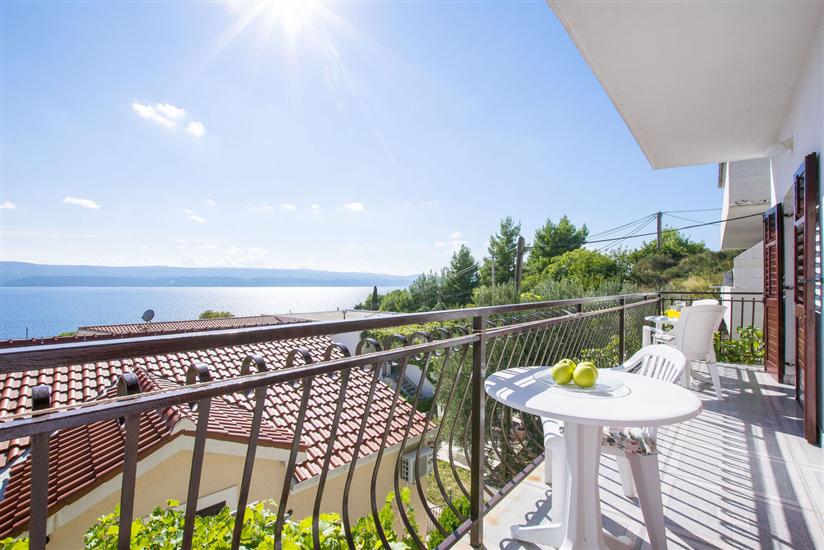 Apartment A1, for 8 persons
