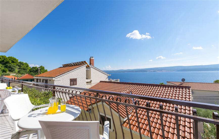 Apartment A1, for 6 persons