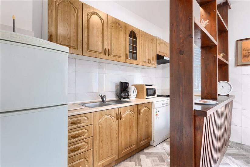 Apartment A1, for 8 persons