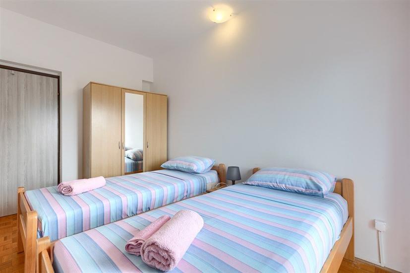 Apartment A1, for 8 persons