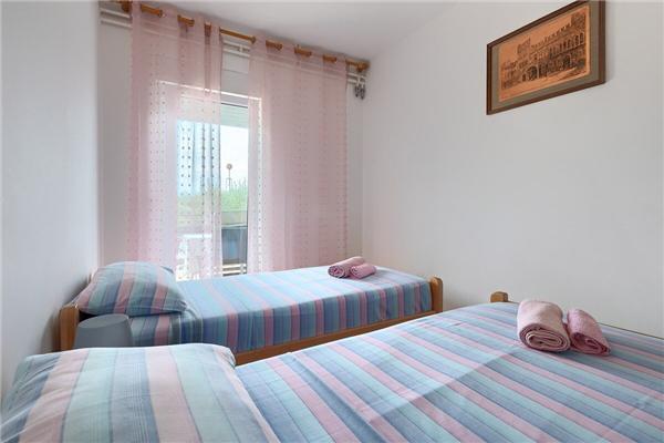 Apartment A1, for 8 persons