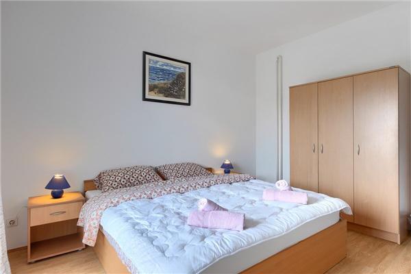 Apartment A1, for 8 persons