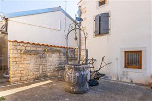 House - Krnica (Pula)