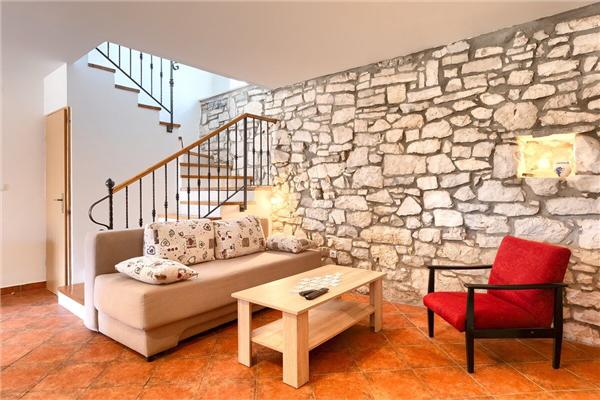 House K1, for 10 persons