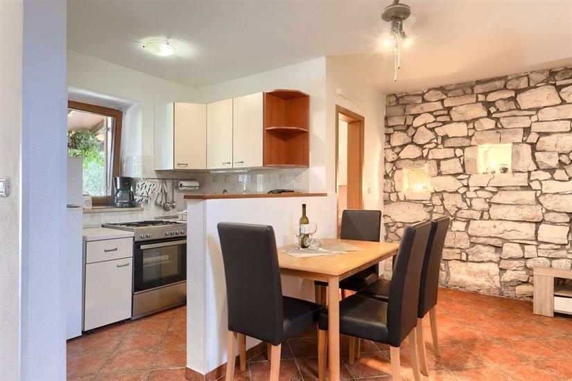 House K1, for 10 persons