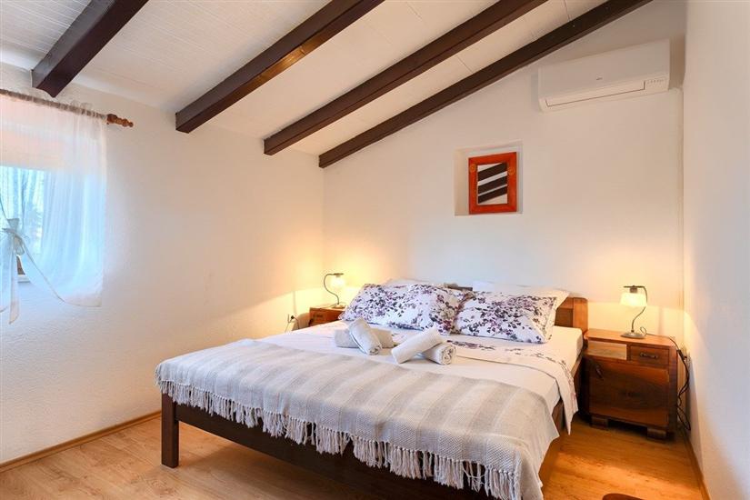 House K1, for 10 persons