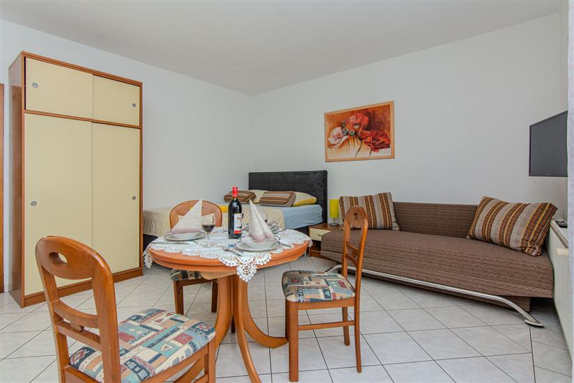Apartment A1, for 3 persons
