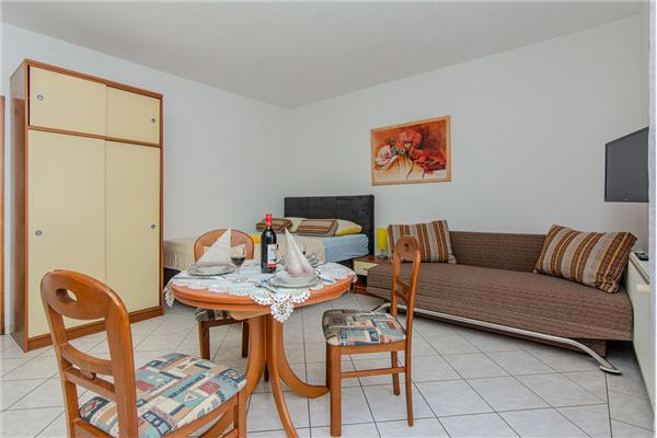 Apartment A1, for 3 persons