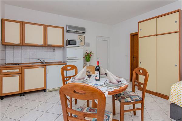 Apartment A1, for 3 persons