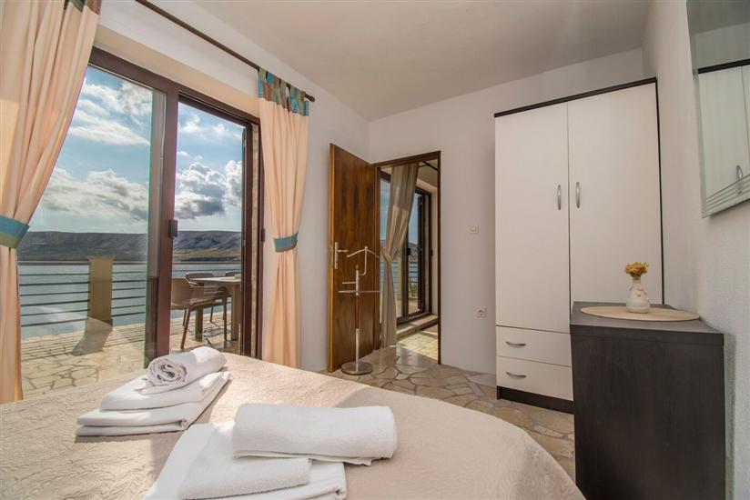 Apartment A1, for 5 persons