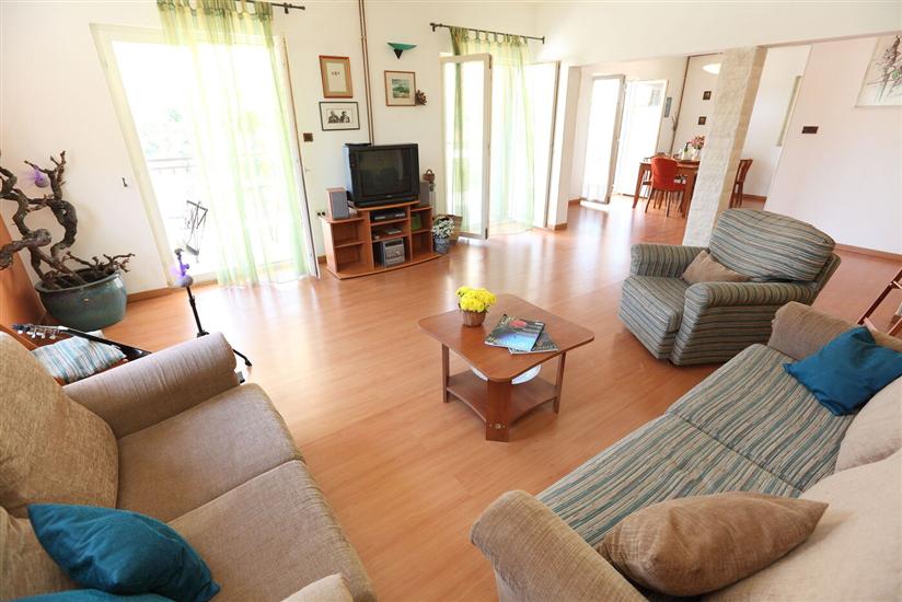 House K1, for 9 persons