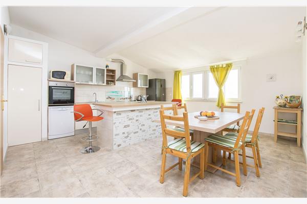 Apartment A3, for 5 persons