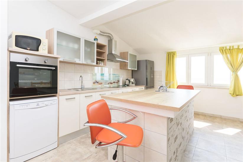 Apartment A3, for 5 persons