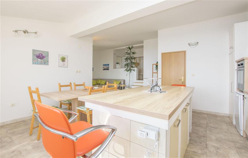 Apartment A3, for 5 persons