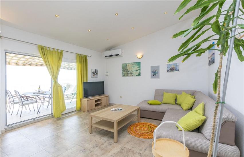 Apartment A3, for 5 persons