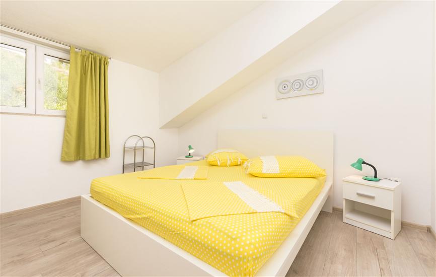 Apartment A3, for 5 persons