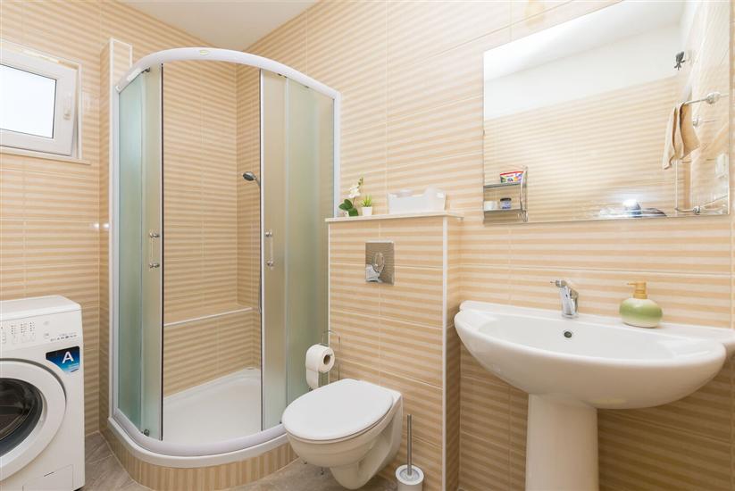 Apartment A3, for 5 persons