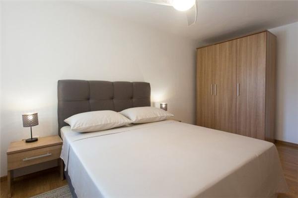 House K1, for 8 persons