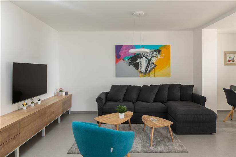 Apartment A1, for 6 persons