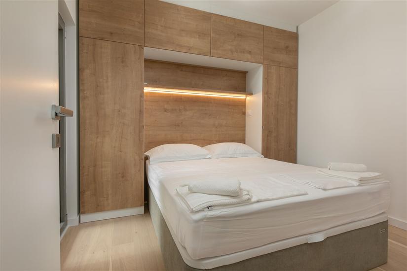 Apartment A2, for 6 persons