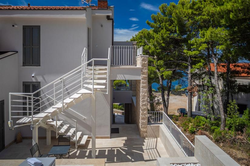 Apartments Villa Mt Brela