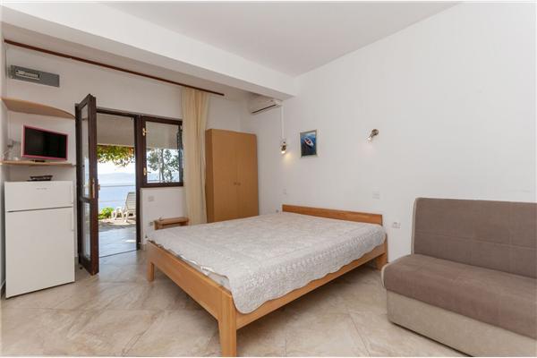 Apartment A1, for 3 persons