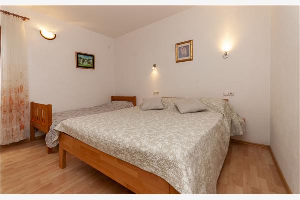 Apartment A5, for 4 persons