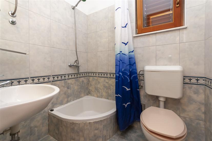 Apartment A5, for 4 persons