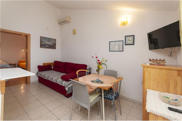 Apartment A6, for 4 persons