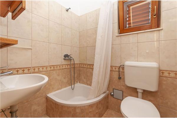 Apartment A6, for 4 persons