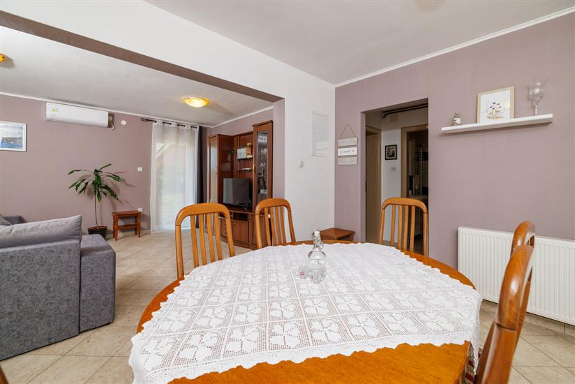 Apartment A1, for 4 persons
