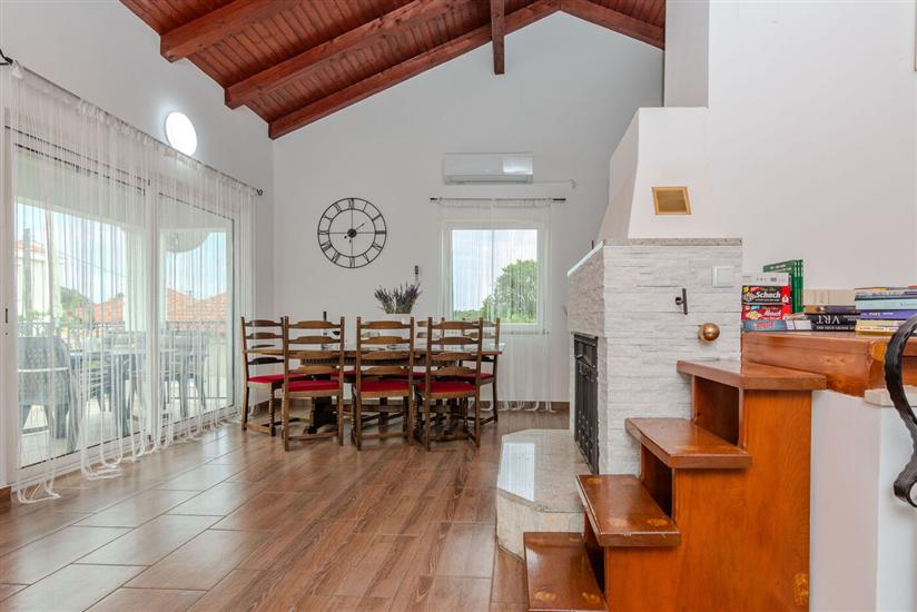 House K1, for 8 persons