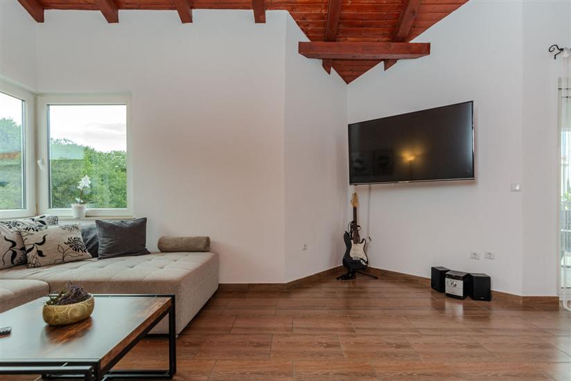 House K1, for 8 persons