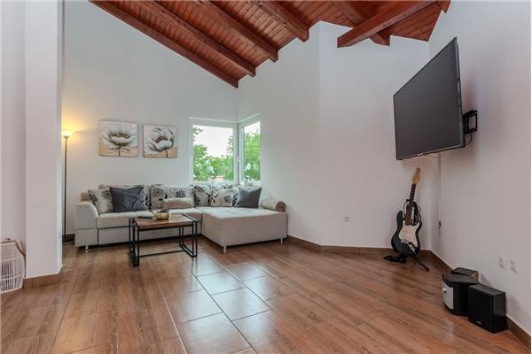 House K1, for 8 persons